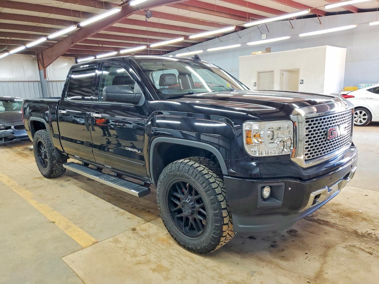 2015 GMC SIERRA K1500 DENALI photo 4