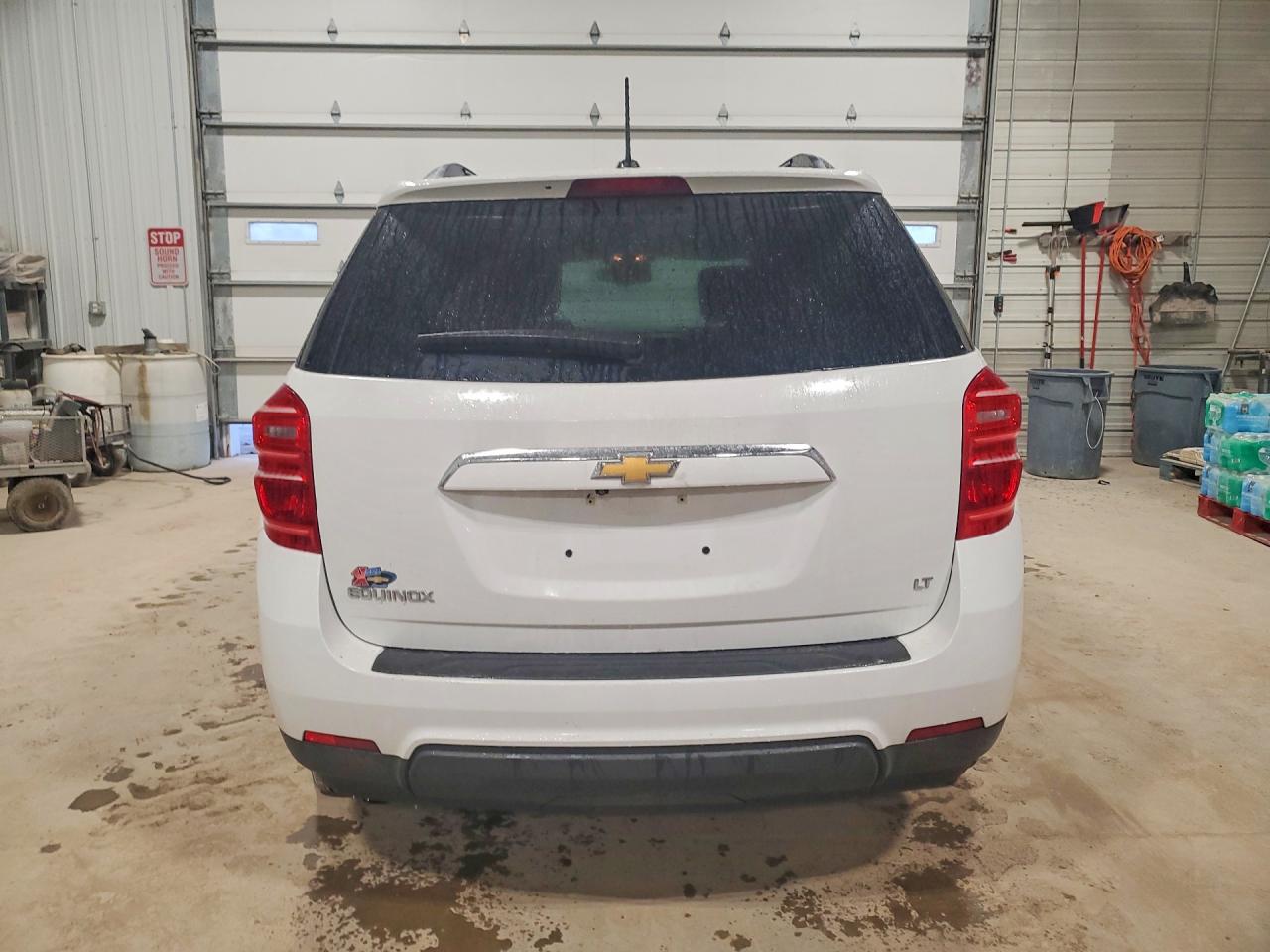 2017 CHEVROLET EQUINOX LT photo 11