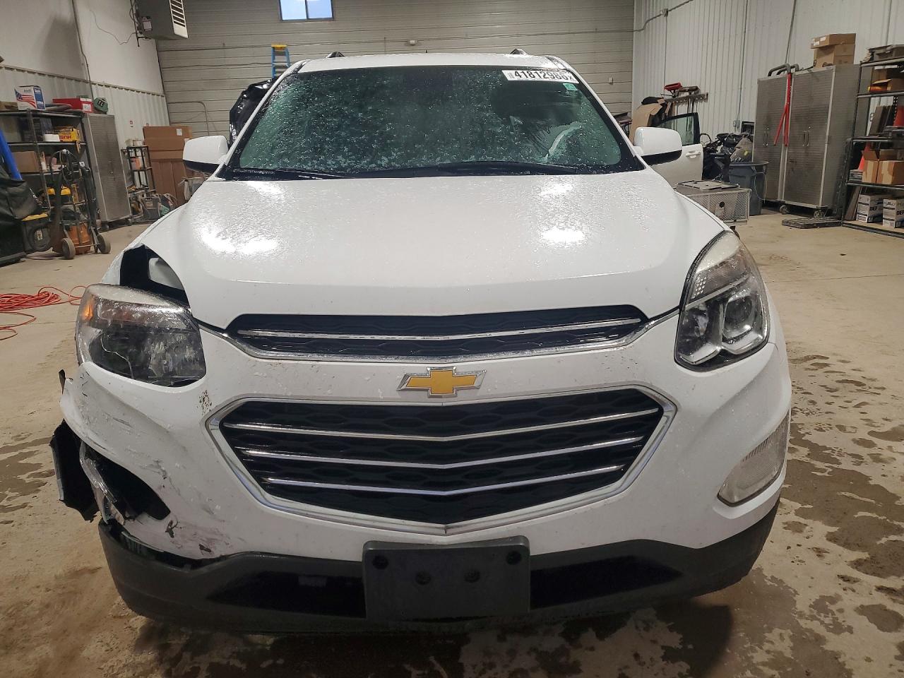 2017 CHEVROLET EQUINOX LT photo 9