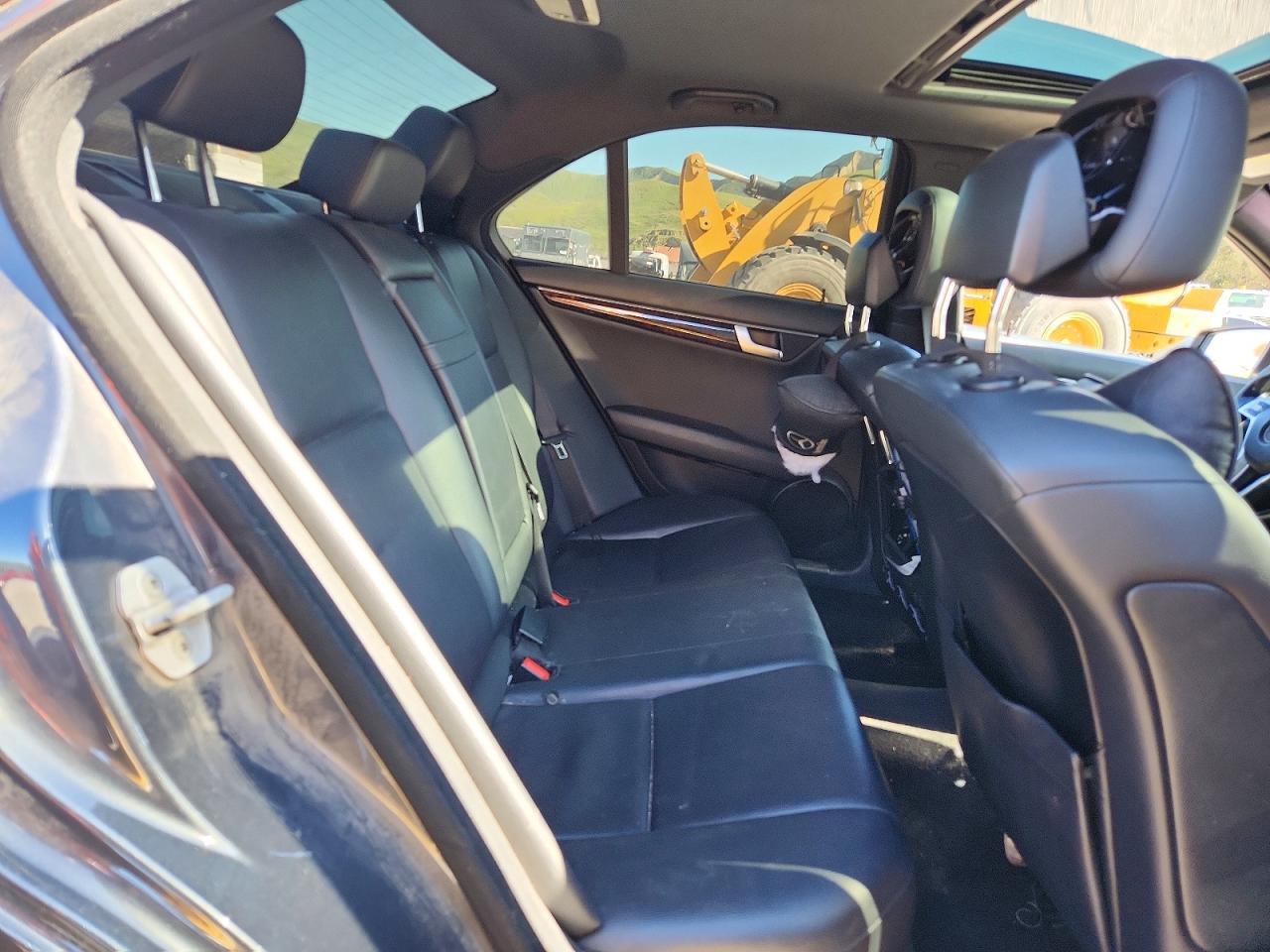 2014 MERCEDES-BENZ C 250 photo 10