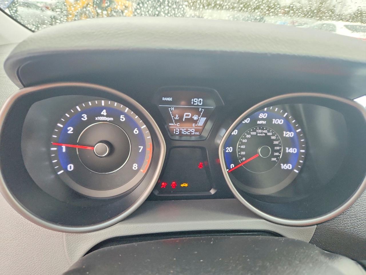 2014 HYUNDAI ELANTRA SE photo 9