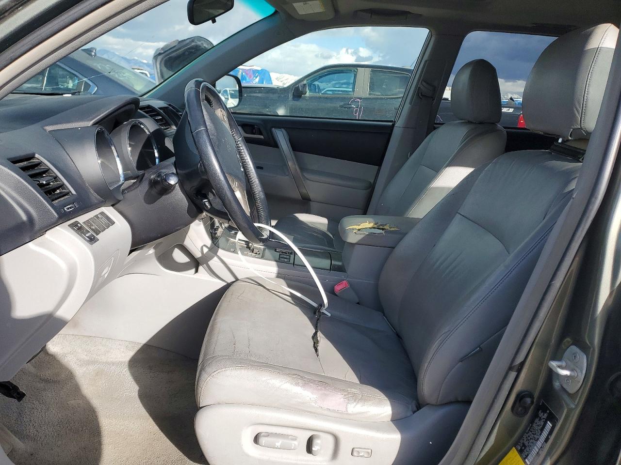 2008 TOYOTA HIGHLANDER SPORT photo 13