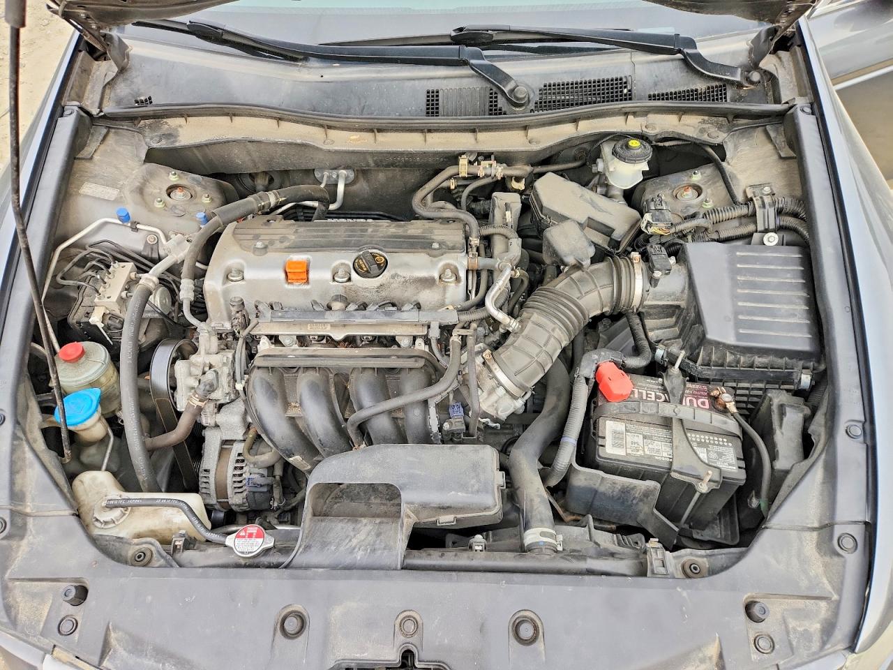 2011 HONDA ACCORD LX photo 31