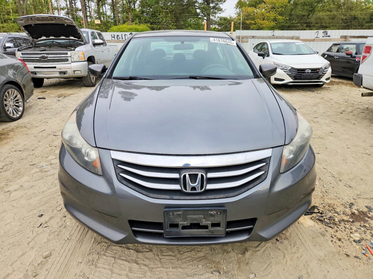 2011 HONDA ACCORD LX photo 13