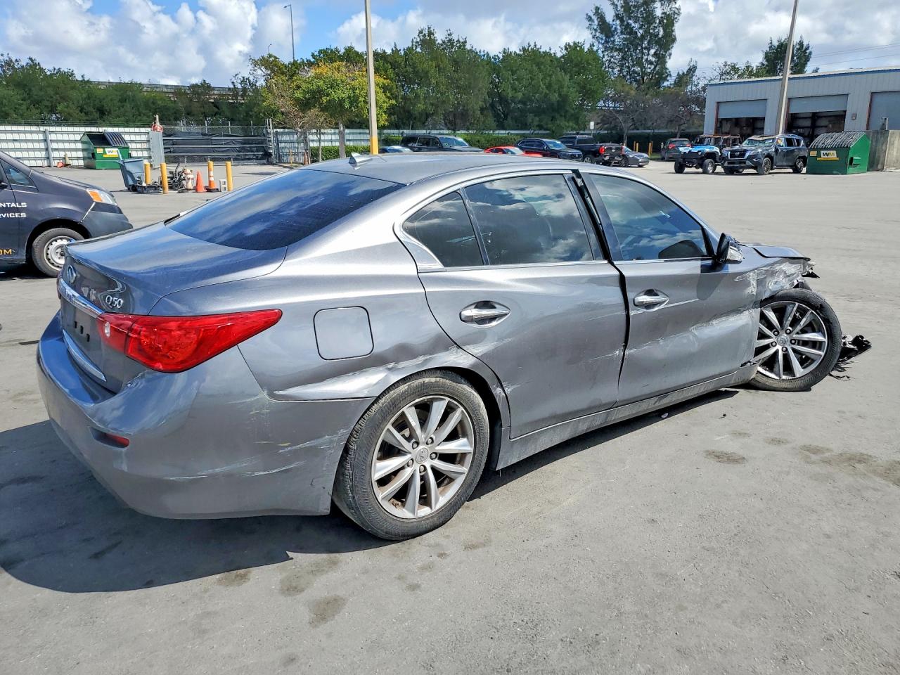 2015 INFINITI Q50 PREMIUM photo 5