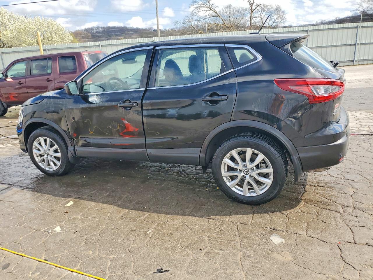 2020 NISSAN ROGUE SPORT S photo 2