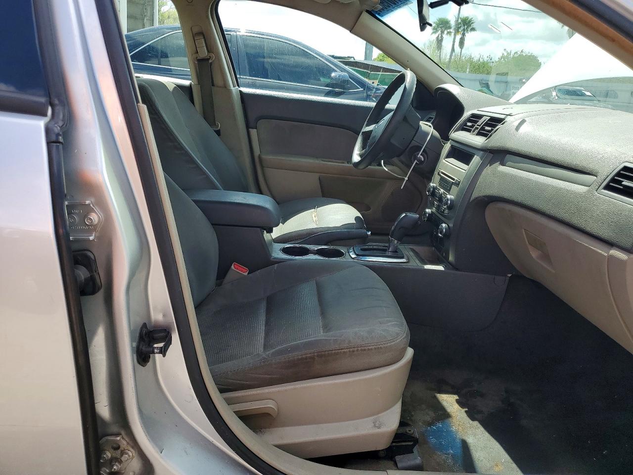 2012 FORD FUSION S photo 13
