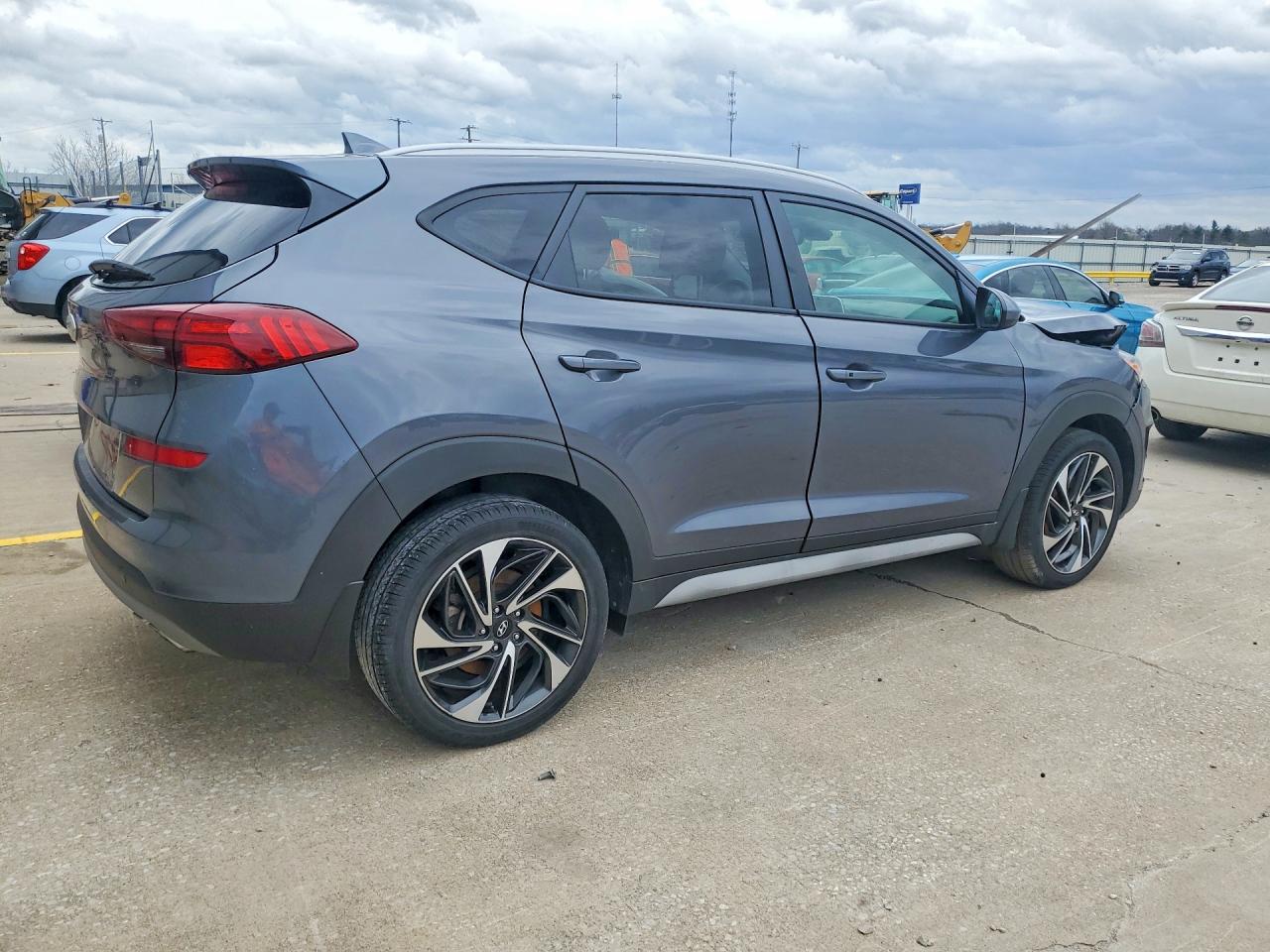 2021 HYUNDAI TUCSON SPORT photo 3