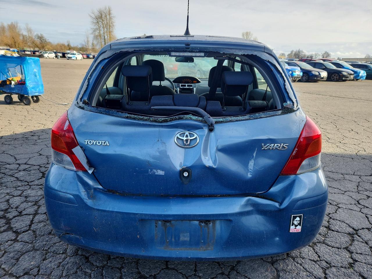 2010 TOYOTA YARIS BASE photo 11