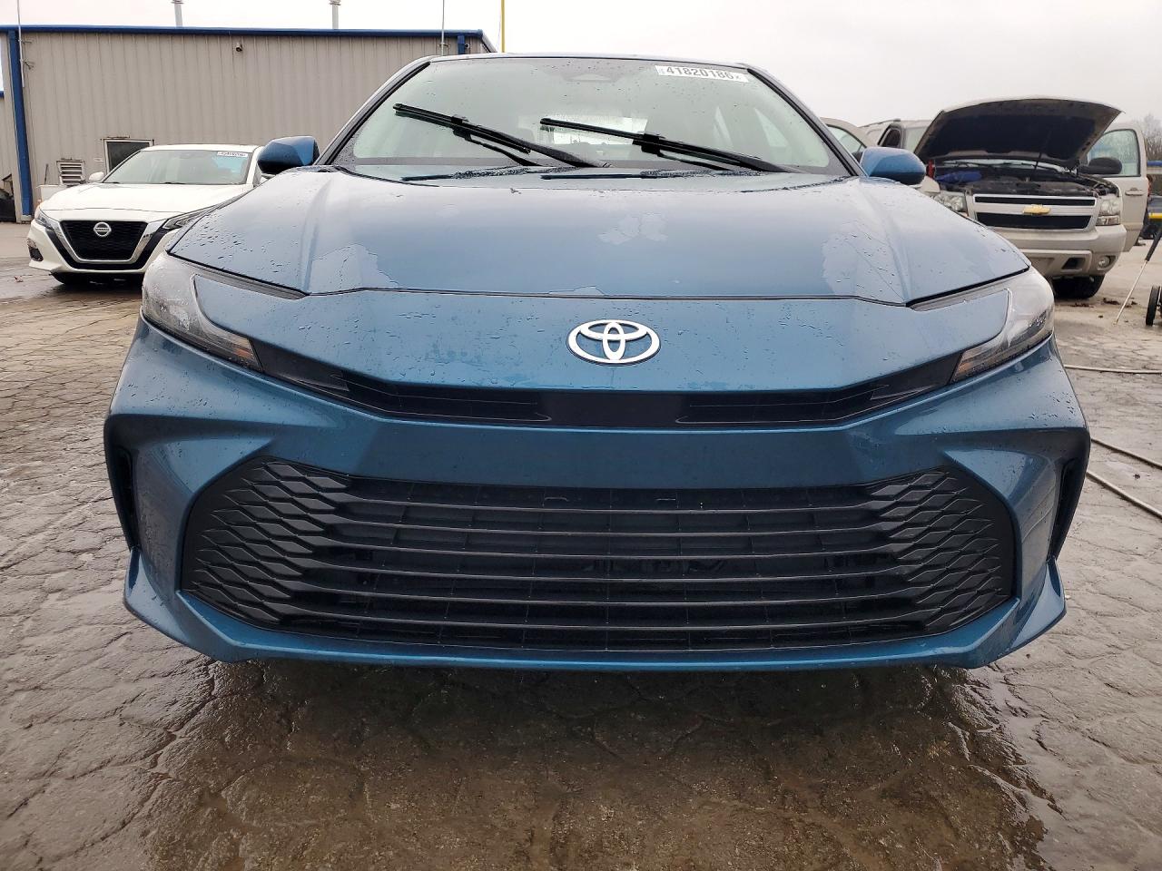 2025 TOYOTA CAMRY LE photo 9