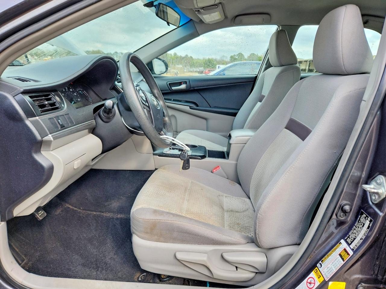 2014 TOYOTA CAMRY L photo 7