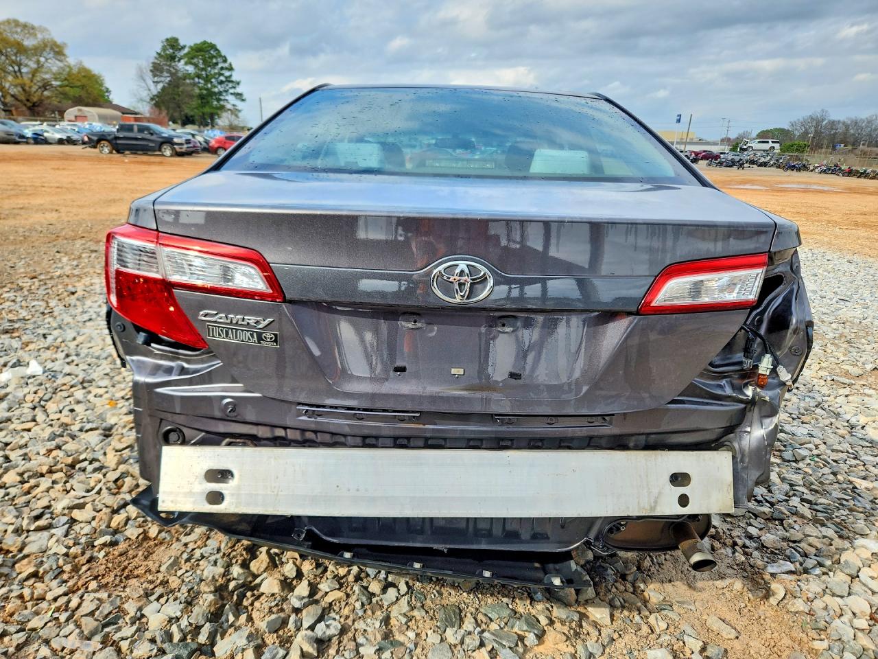 2014 TOYOTA CAMRY L photo 6