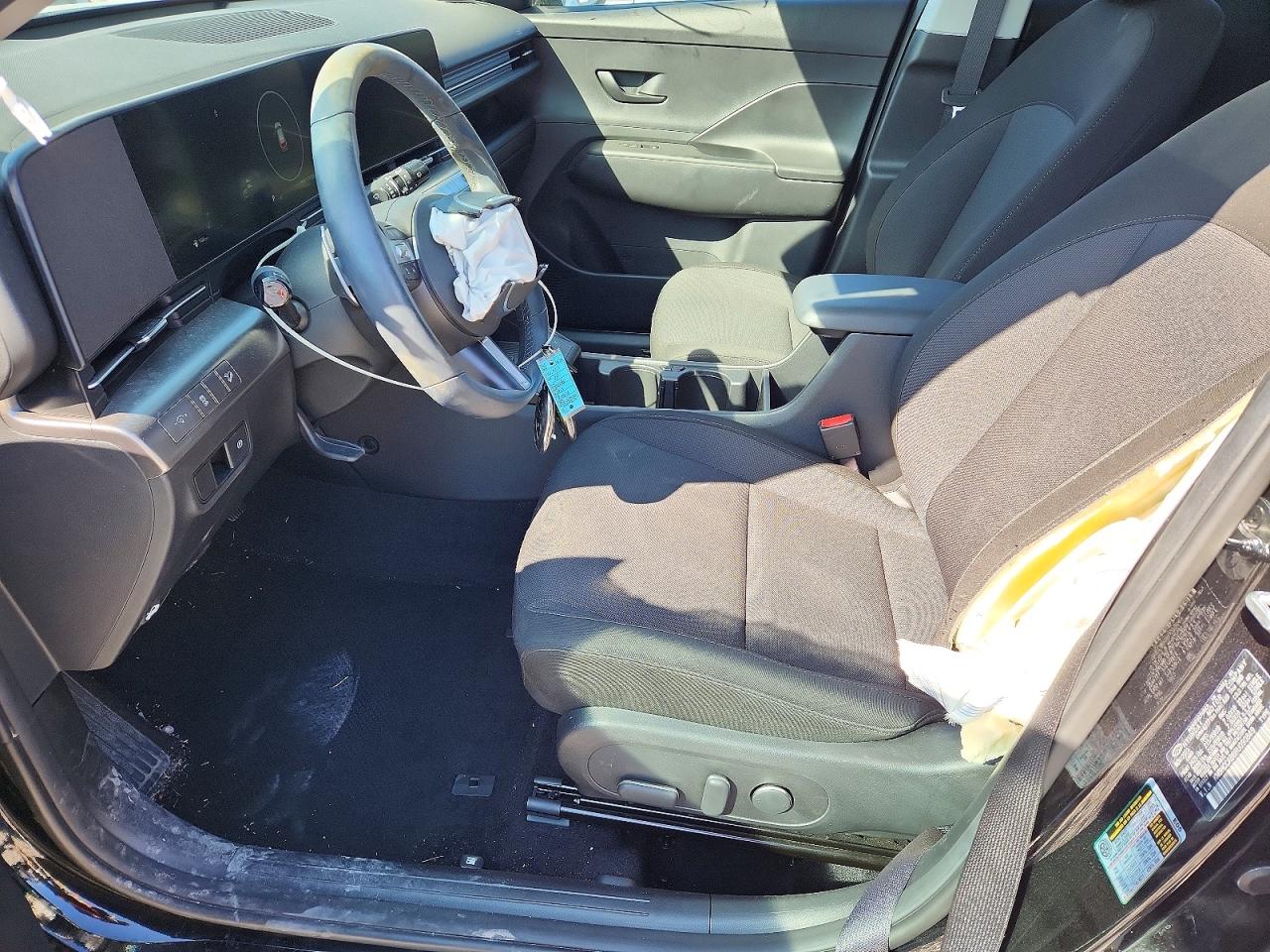 2024 HYUNDAI KONA SEL photo 7