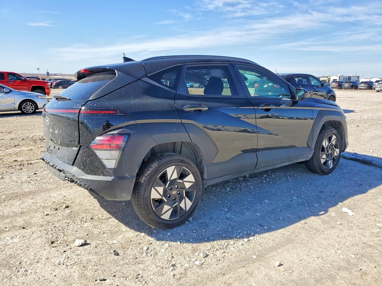 2024 HYUNDAI KONA SEL photo 3