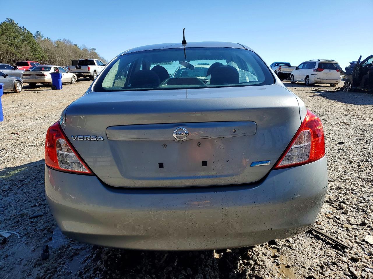 2014 NISSAN VERSA 1.6 S photo 16