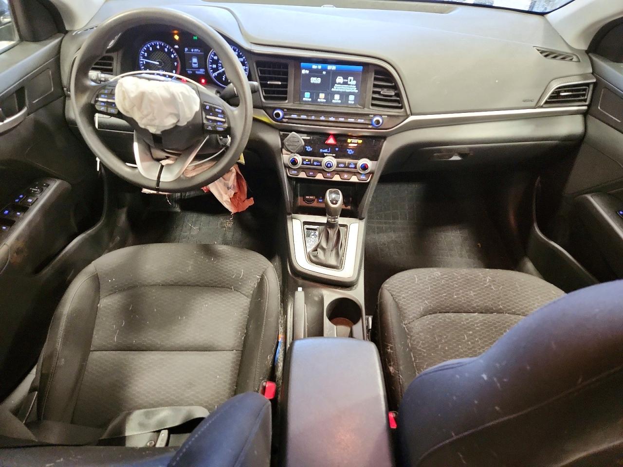 2020 HYUNDAI ELANTRA SEL photo 15