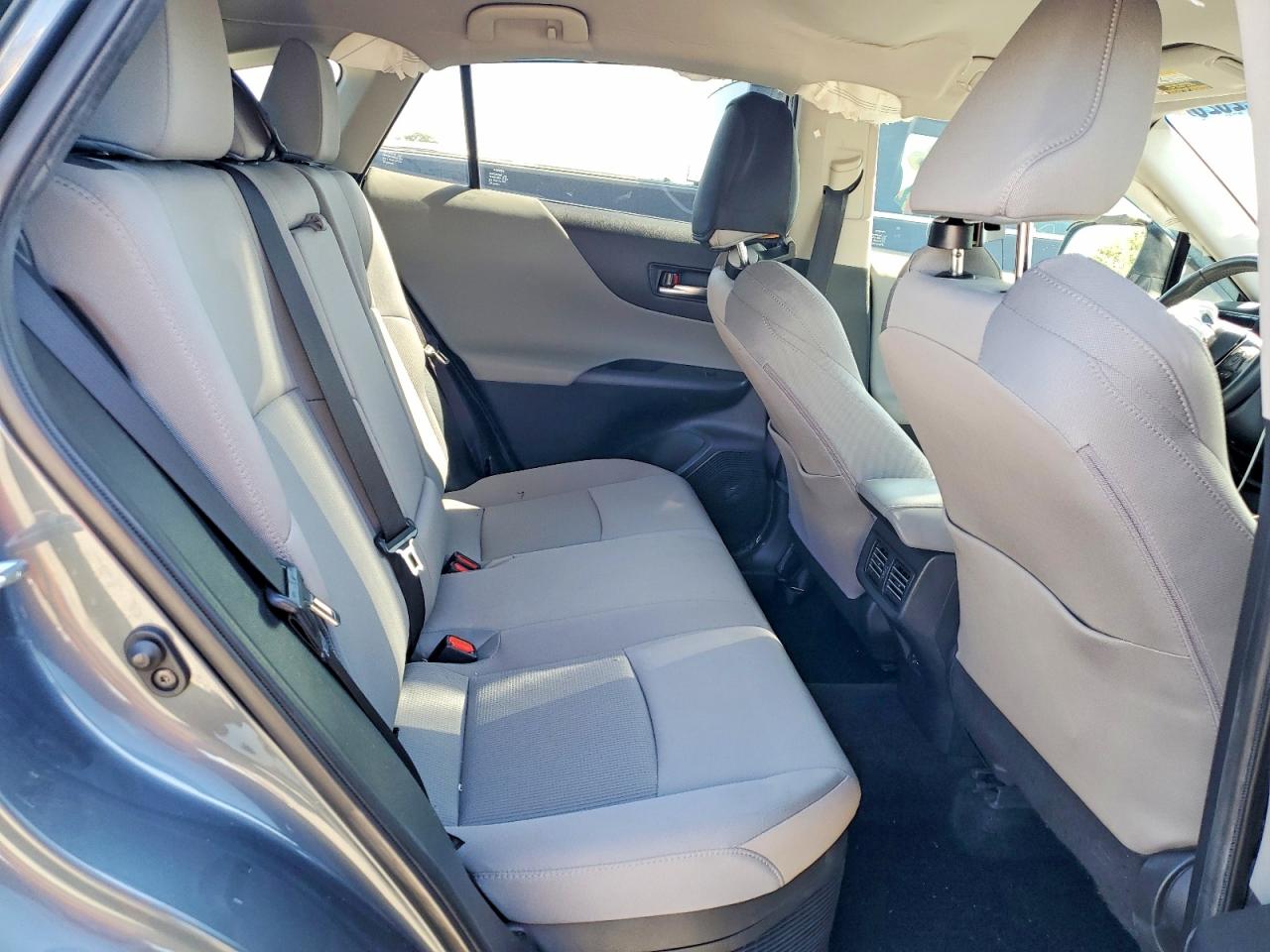 2022 TOYOTA VENZA LE photo 19