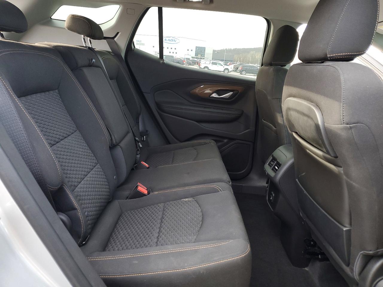 2018 GMC TERRAIN SLE photo 11