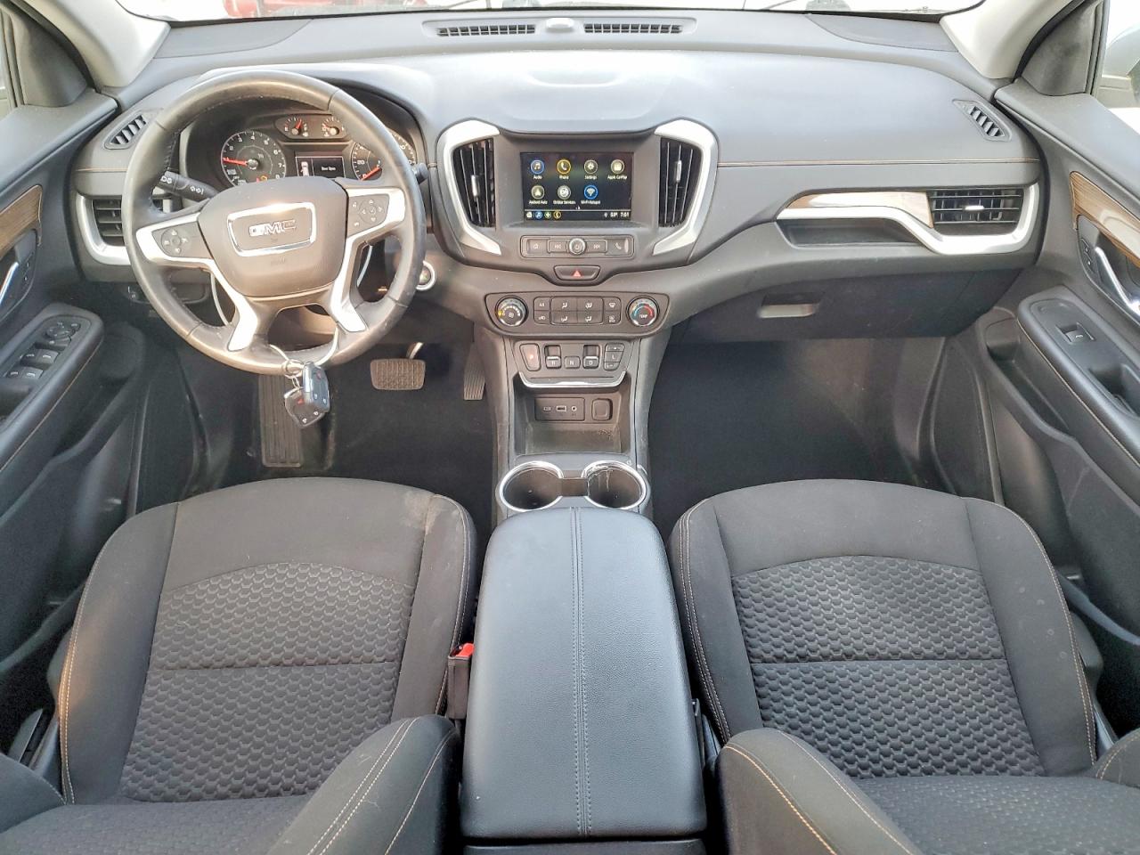 2018 GMC TERRAIN SLE photo 8