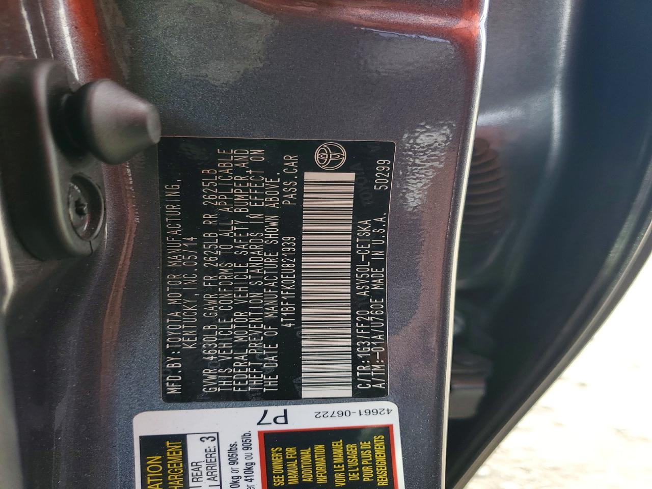 2014 TOYOTA CAMRY SE photo 12