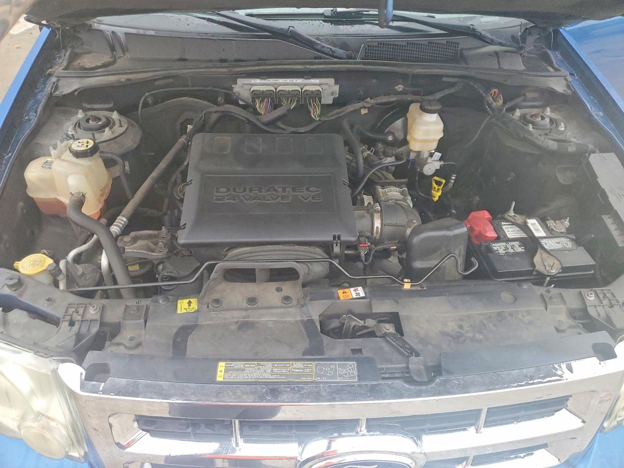 2011 FORD ESCAPE XLT photo 23