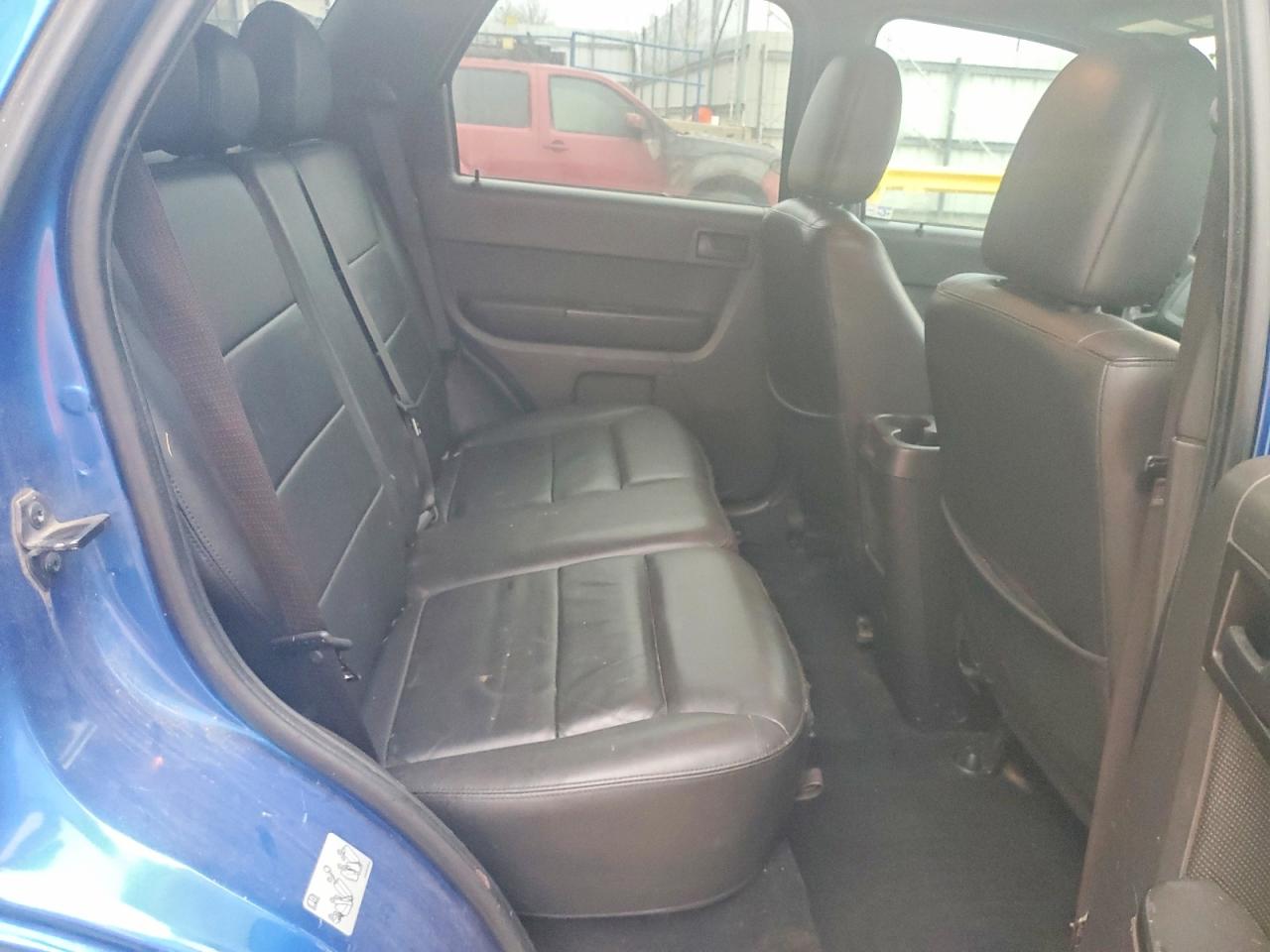 2011 FORD ESCAPE XLT photo 21