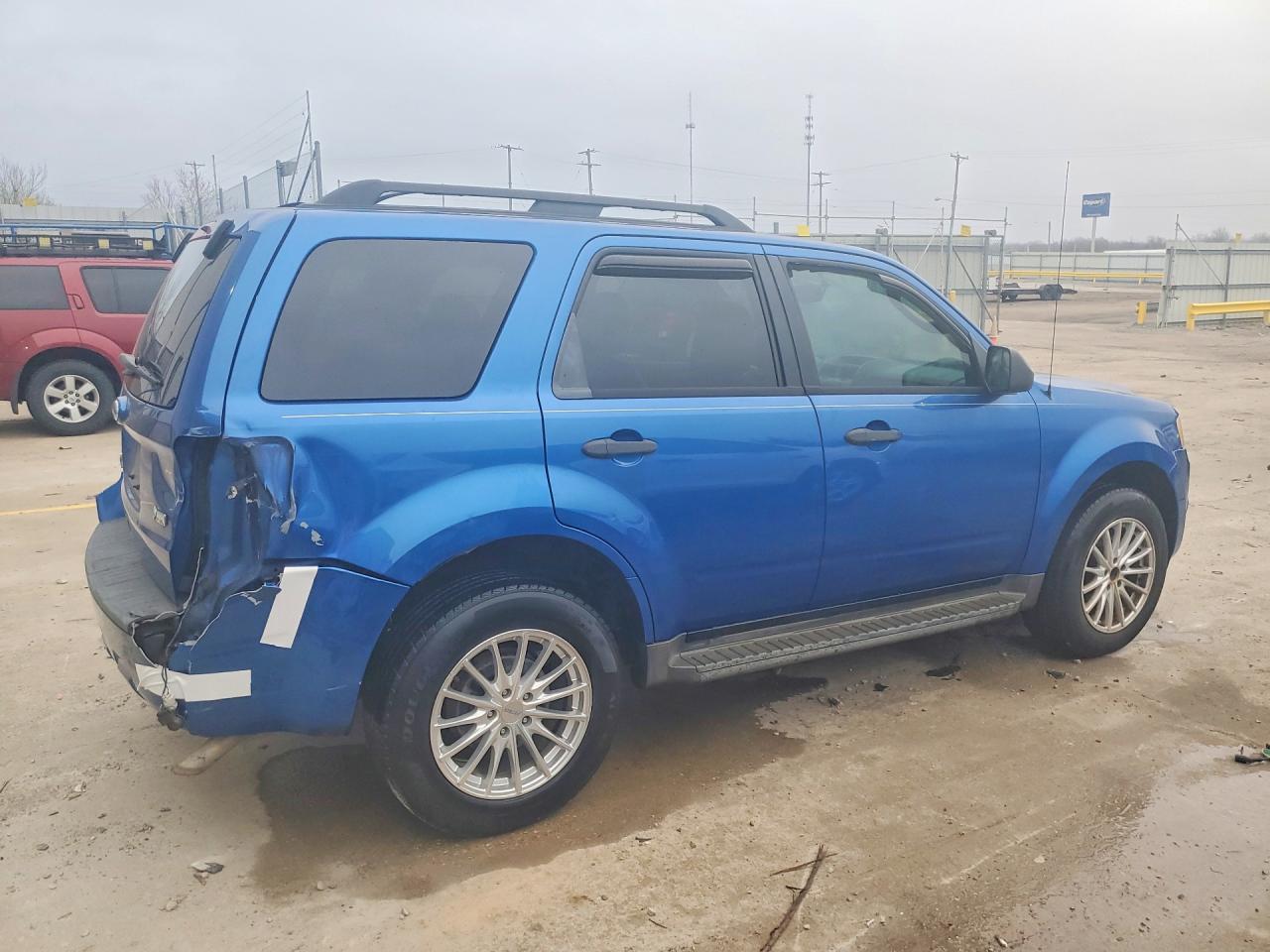 2011 FORD ESCAPE XLT photo 5