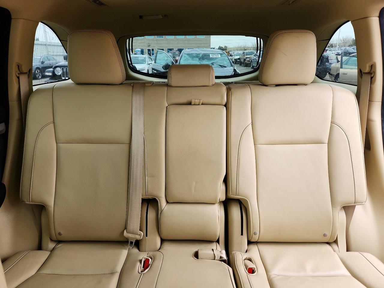 2016 TOYOTA HIGHLANDER XLE photo 10