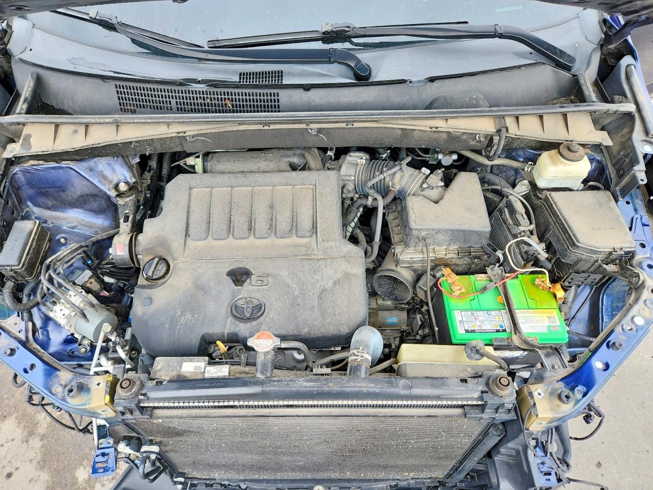 2016 TOYOTA HIGHLANDER XLE photo 12