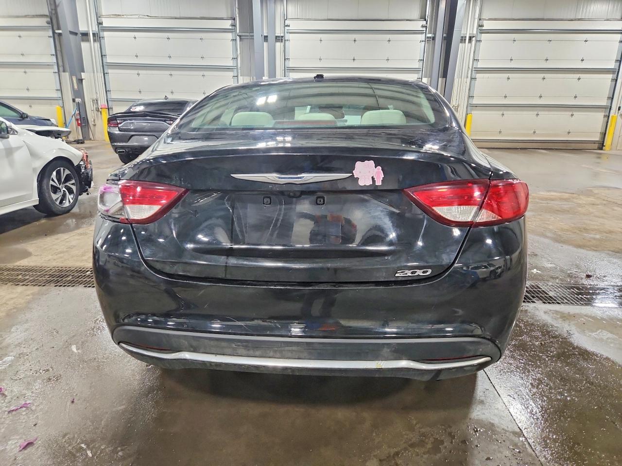 2015 CHRYSLER 200 LIMITED photo 6