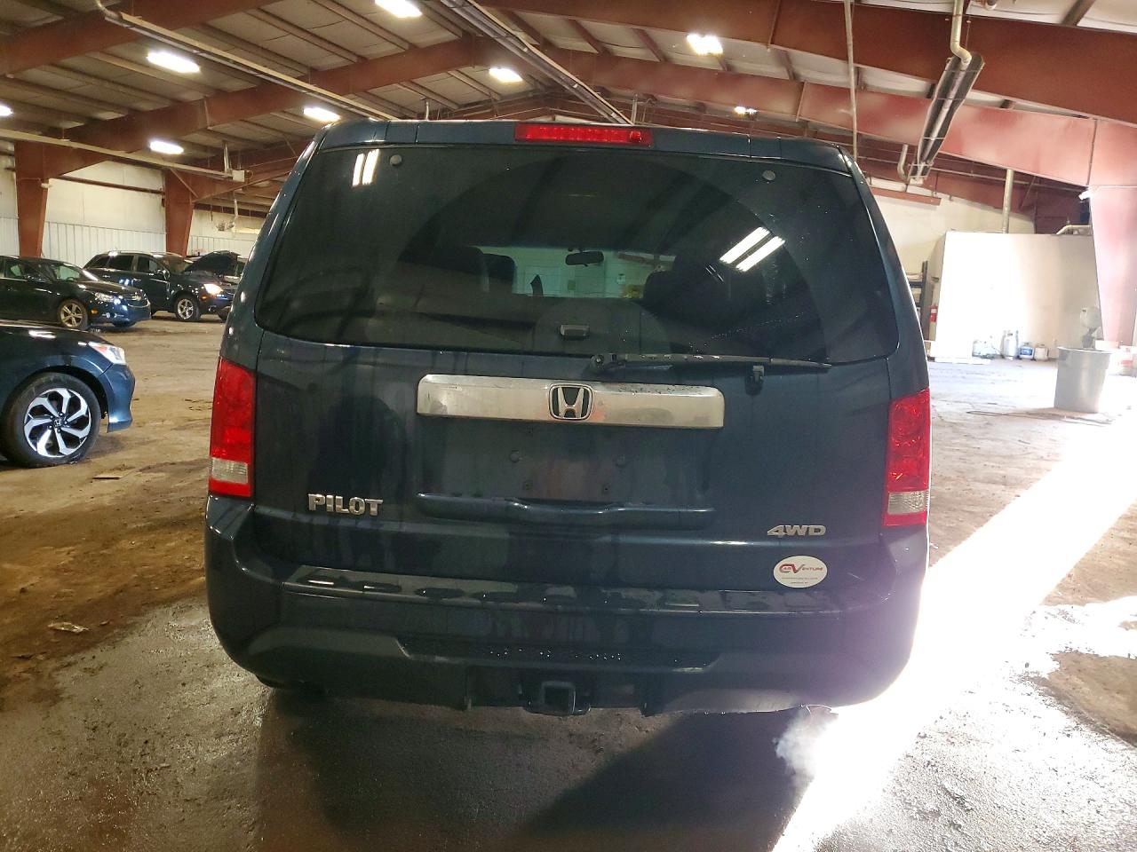 2012 HONDA PILOT LX photo 16