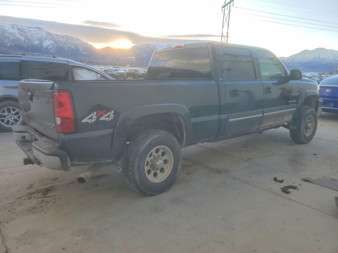 2003 CHEVROLET SILVERADO K2500 HEAVY DUTY photo 3