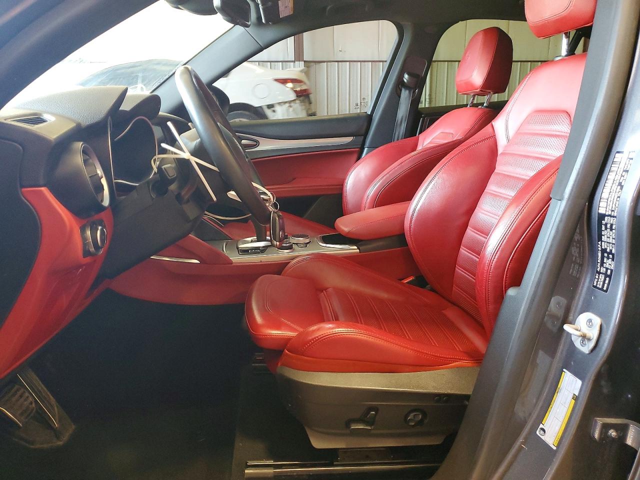 2021 ALFA ROMEO STELVIO TI photo 7
