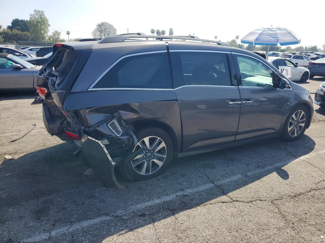 2014 HONDA ODYSSEY TOURING photo 7