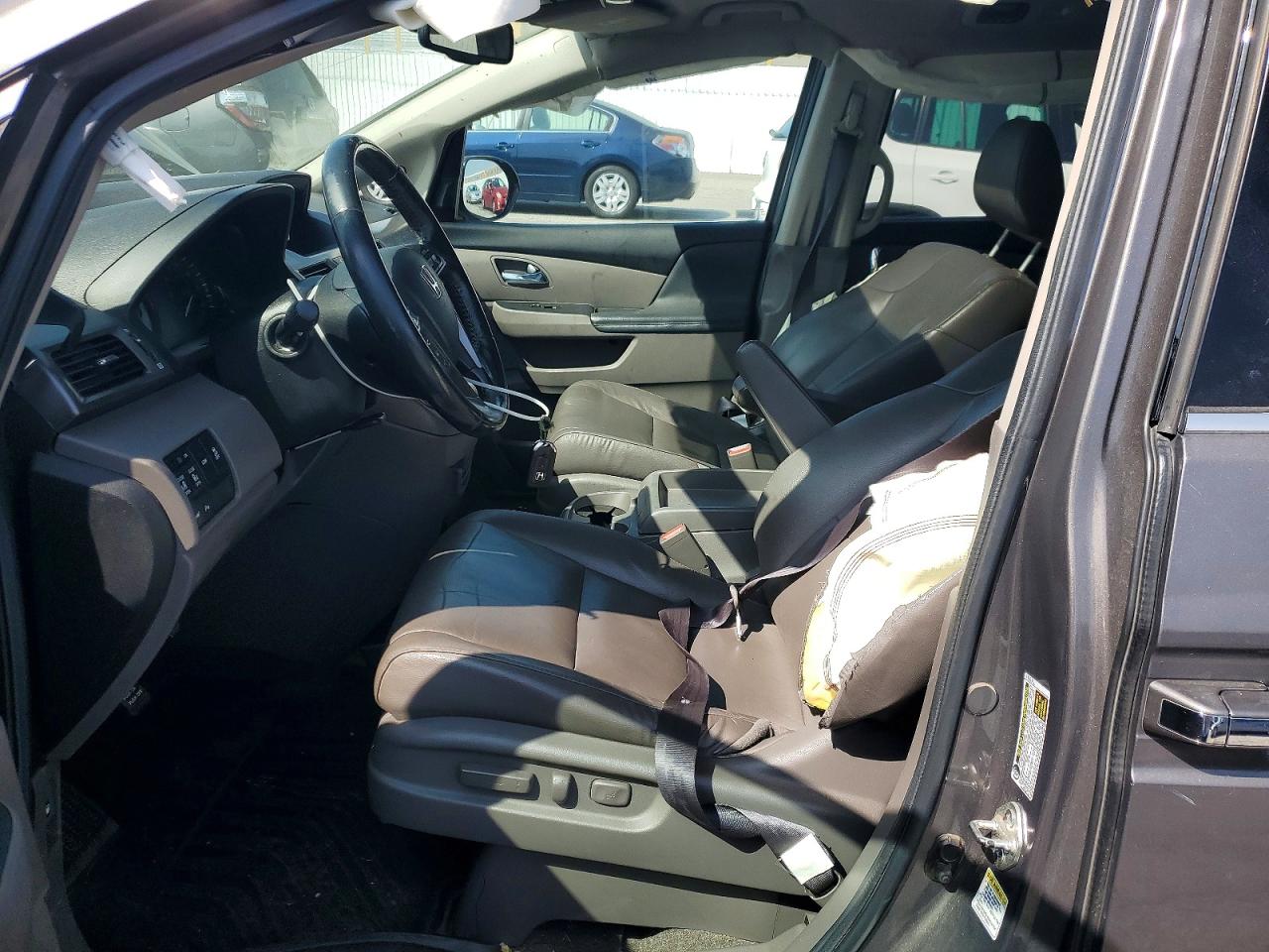 2014 HONDA ODYSSEY TOURING photo 19