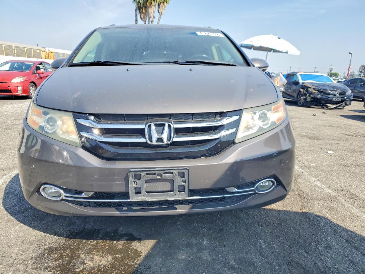 2014 HONDA ODYSSEY TOURING photo 13