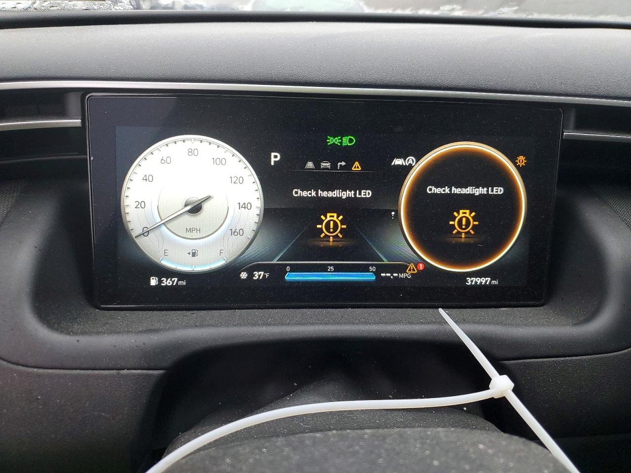 2024 HYUNDAI TUCSON SEL photo 9