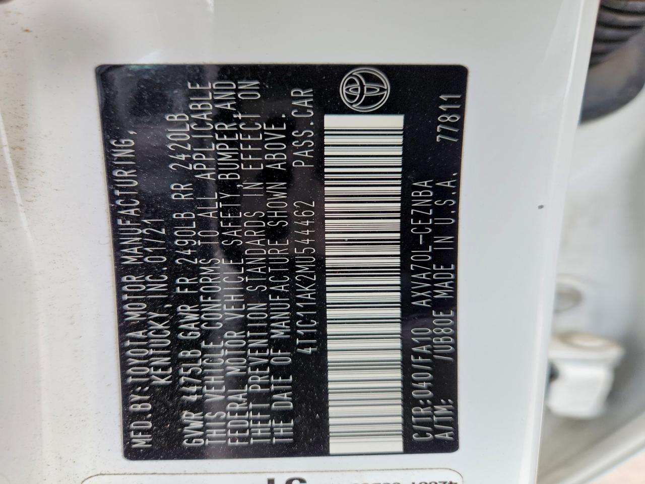 2021 TOYOTA CAMRY LE photo 13