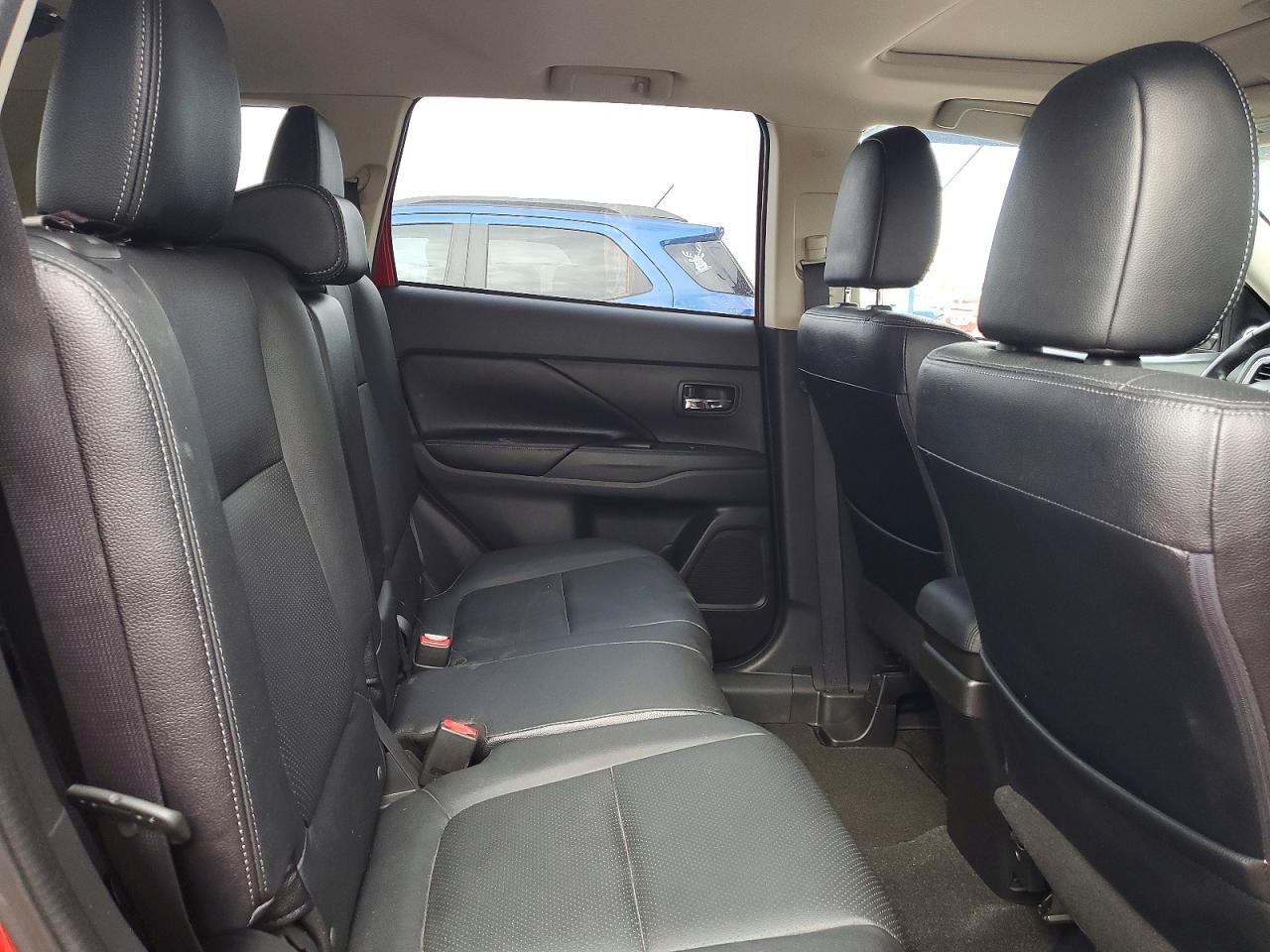 2017 MITSUBISHI OUTLANDER SE photo 19
