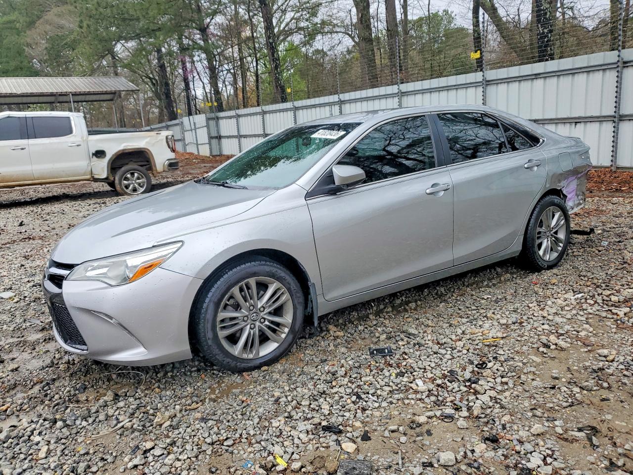 2016 TOYOTA CAMRY