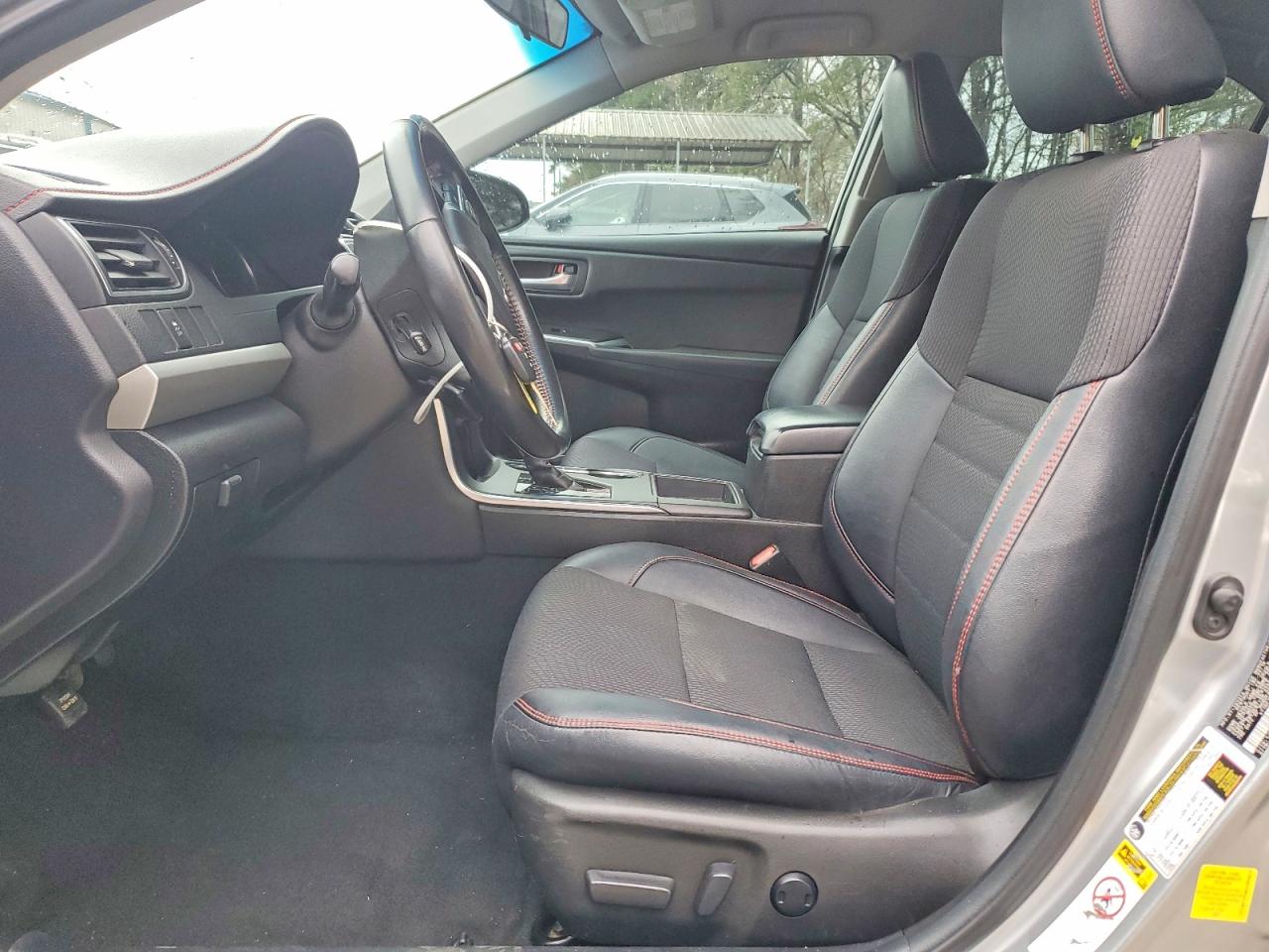 2016 TOYOTA CAMRY SE photo 7