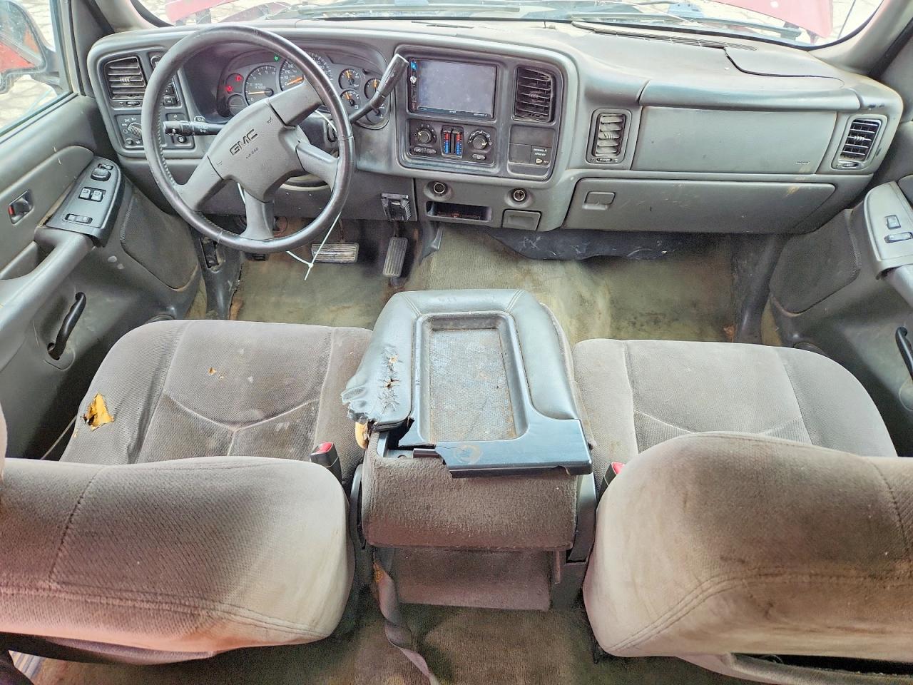 2004 GMC NEW SIERRA K1500 photo 8