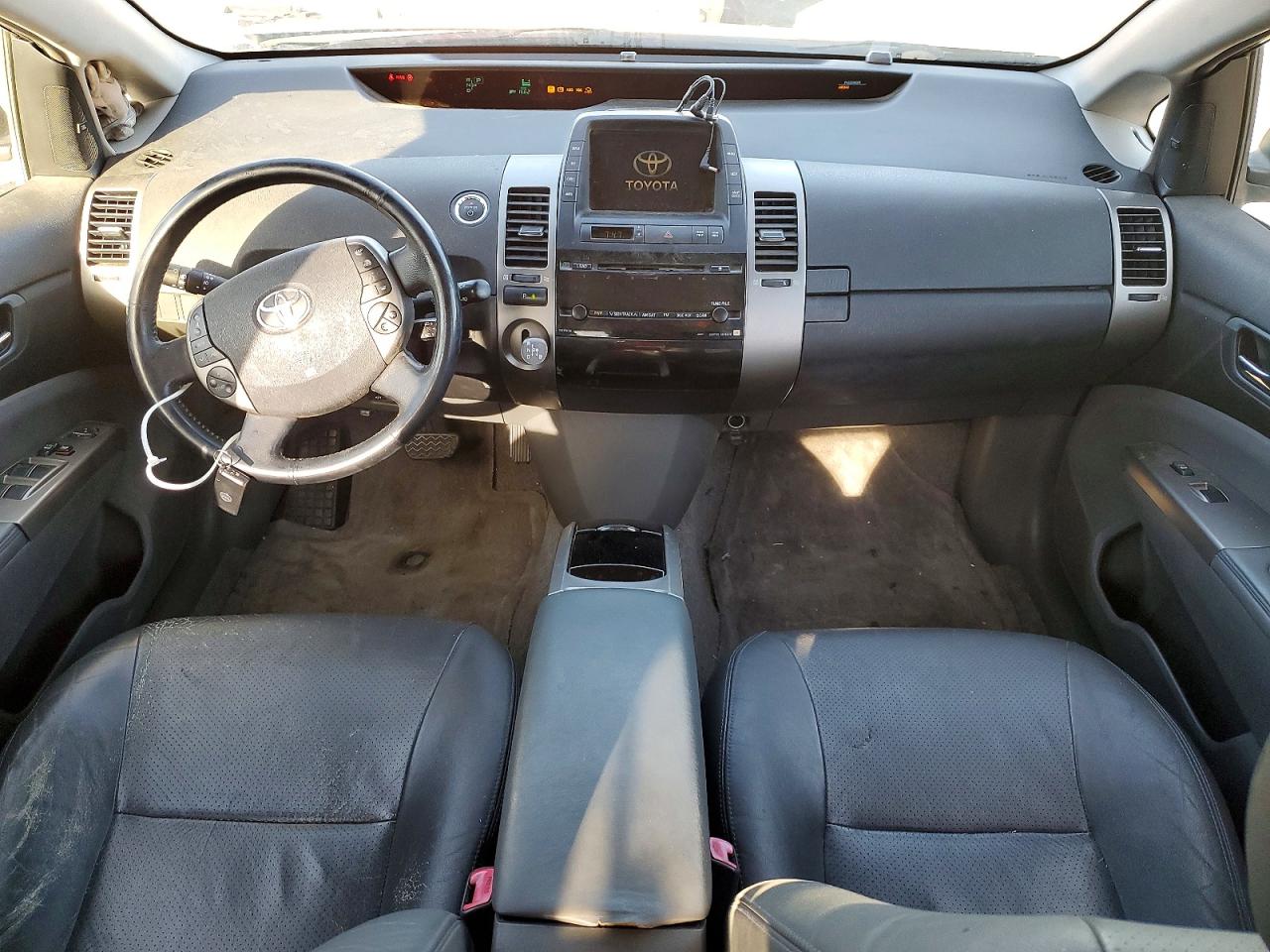 2008 TOYOTA PRIUS TOURING photo 8