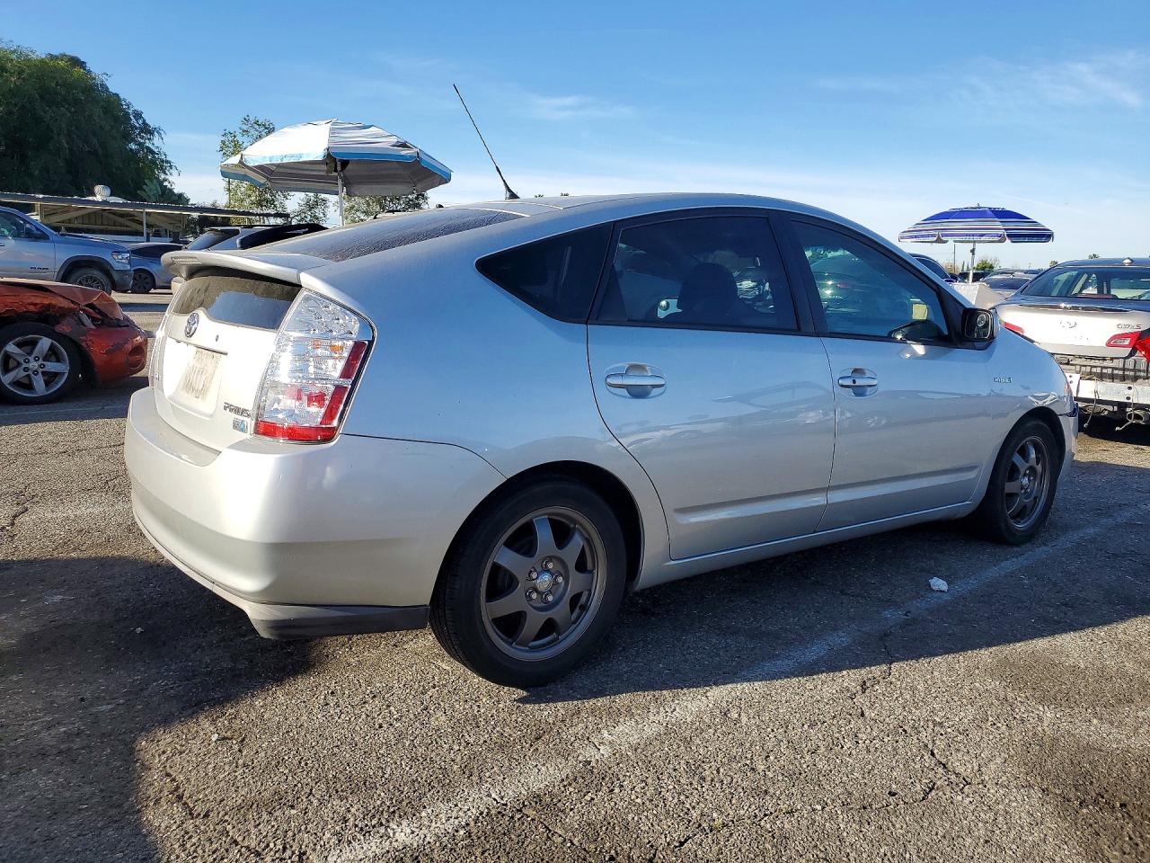 2008 TOYOTA PRIUS TOURING photo 3