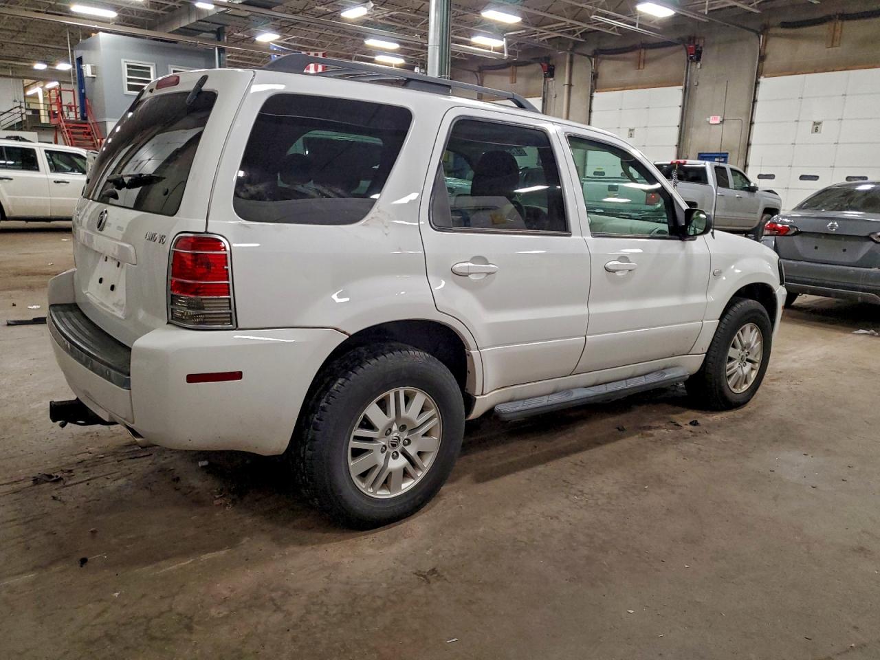 2005 MERCURY MARINER photo 3