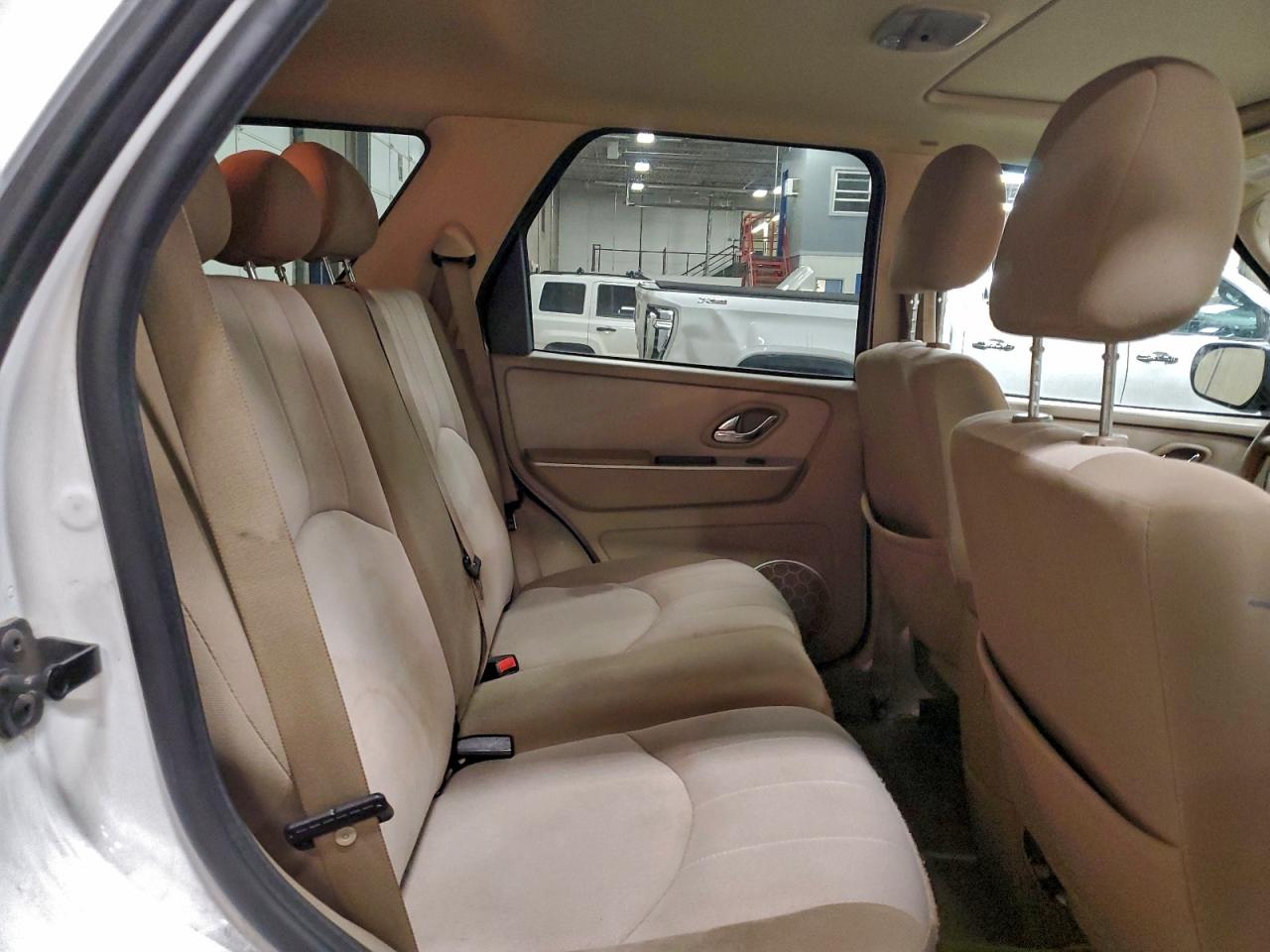 2005 MERCURY MARINER photo 11
