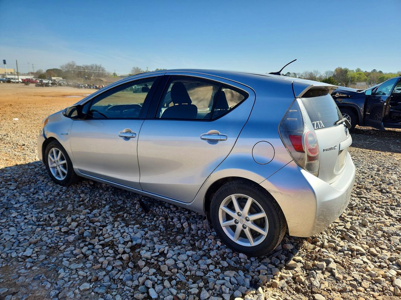 2012 TOYOTA PRIUS C THREE photo 3