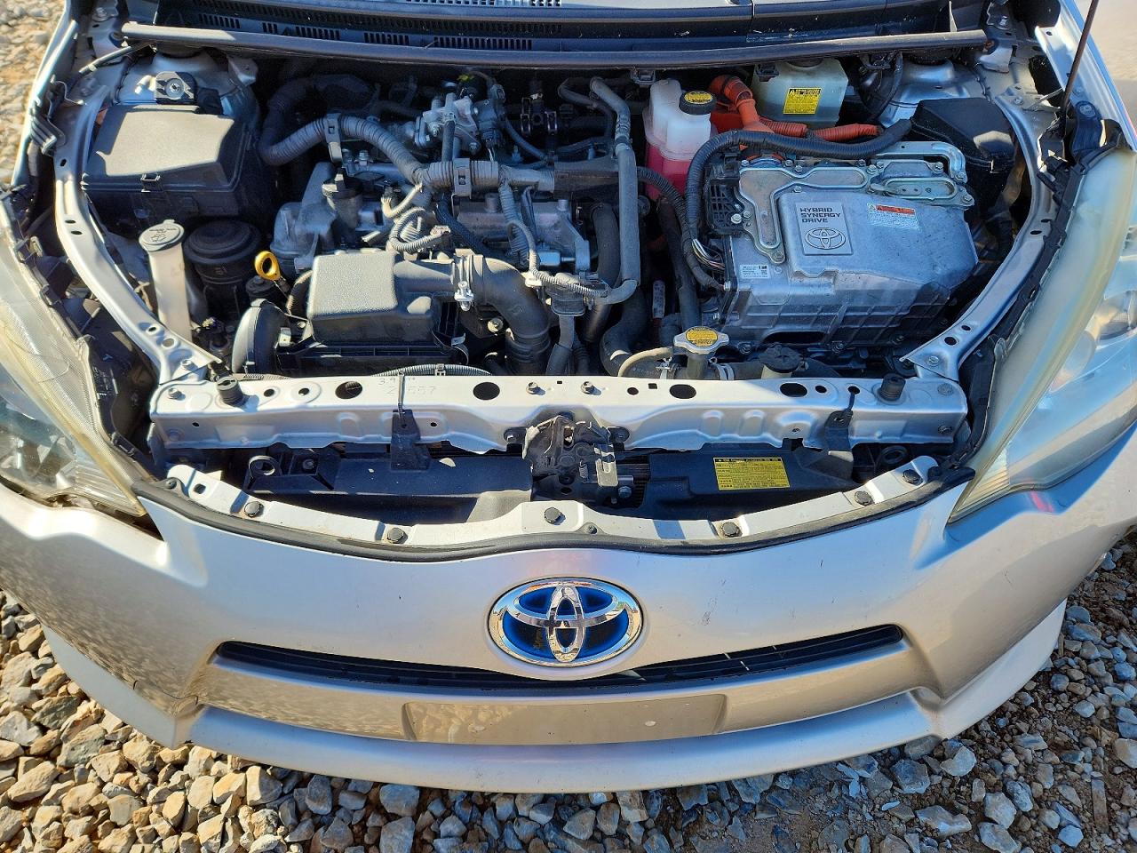 2012 TOYOTA PRIUS C THREE photo 23