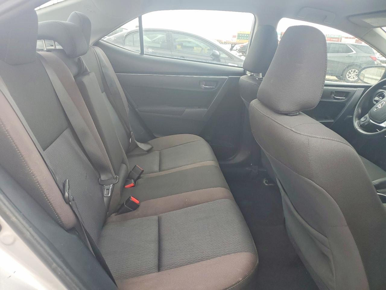 2018 TOYOTA COROLLA LE photo 19