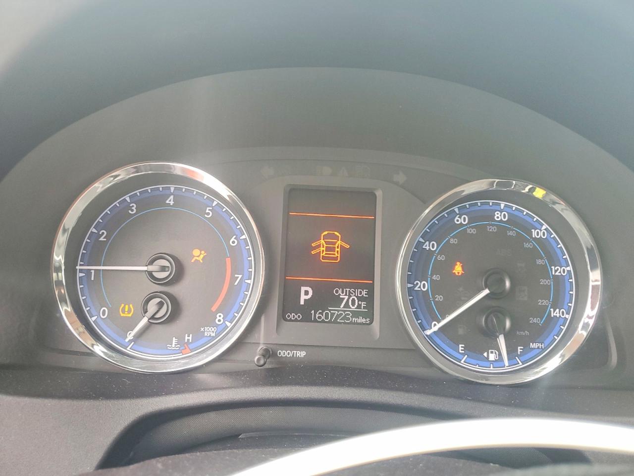2018 TOYOTA COROLLA LE photo 17